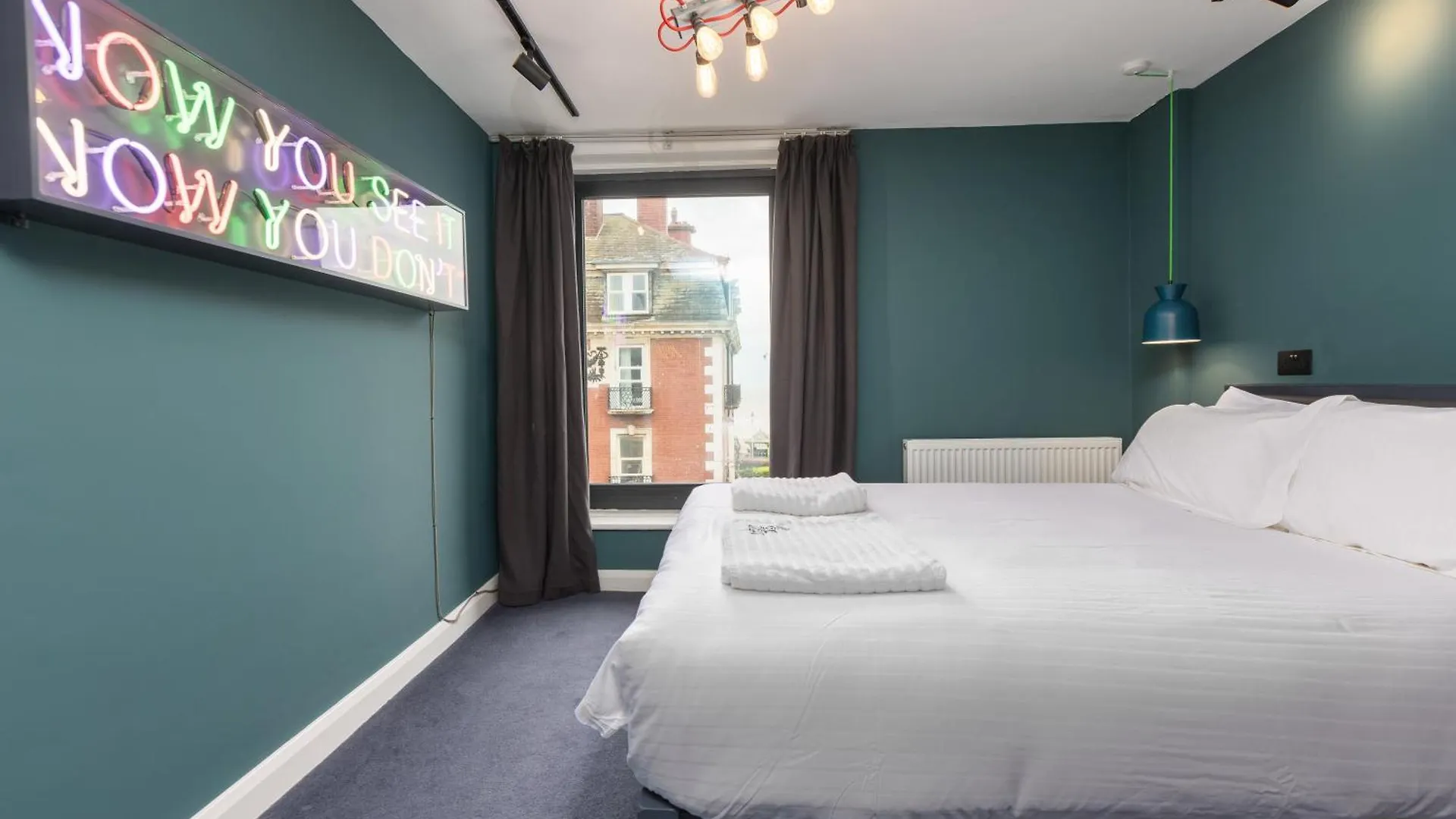 Art B&B Blackpool